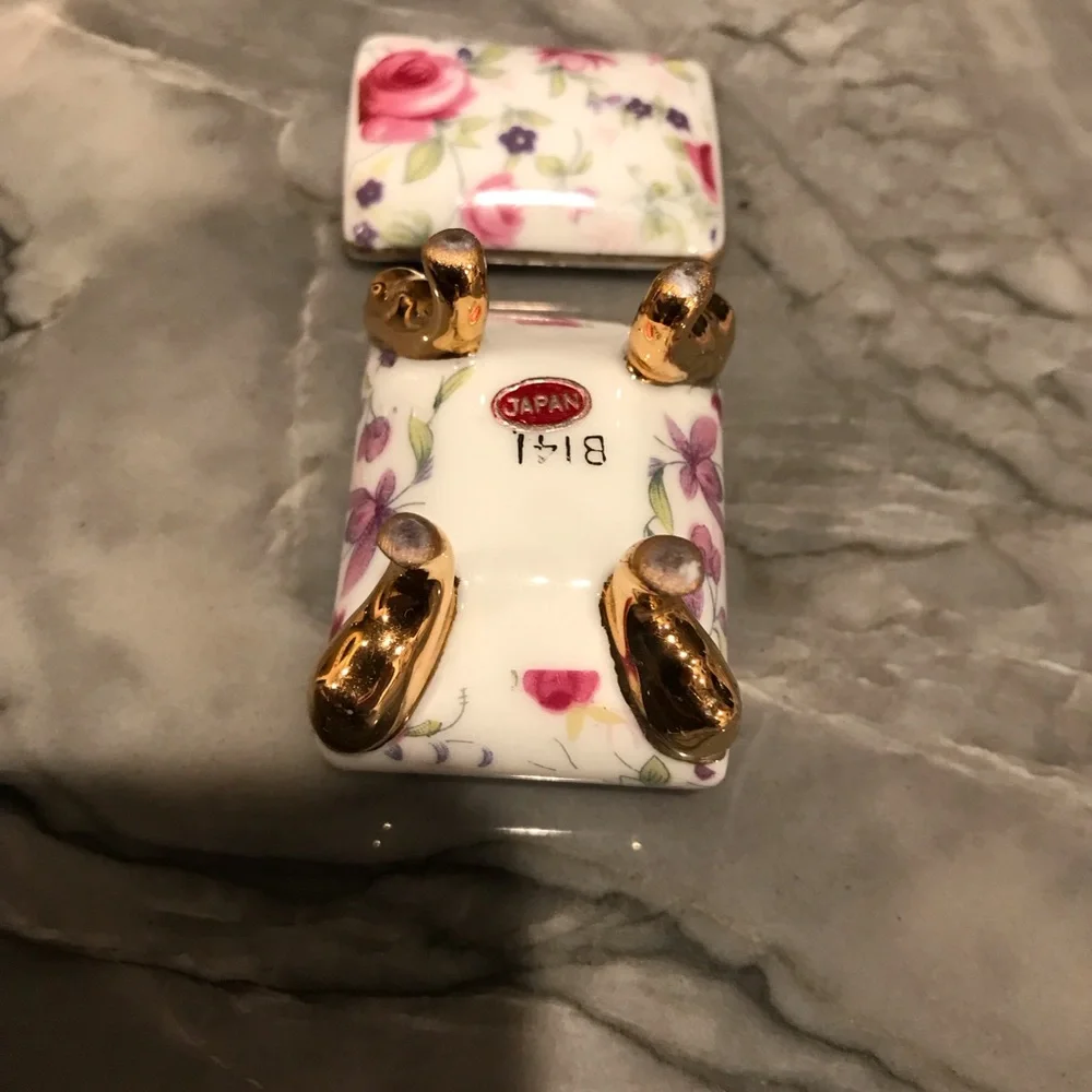 Vintage Small Porcelain Ring Keepsake Box Roses Footed Japan 2” X 1.5”